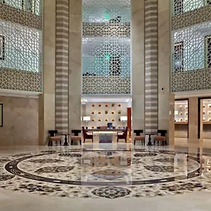 Resort Hilton &, Luxor