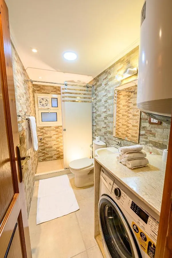 Rhapsody Of Luxor Apartment