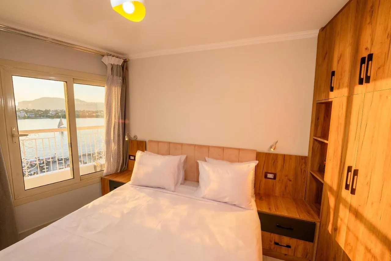 Rhapsody Of Luxor Apartment