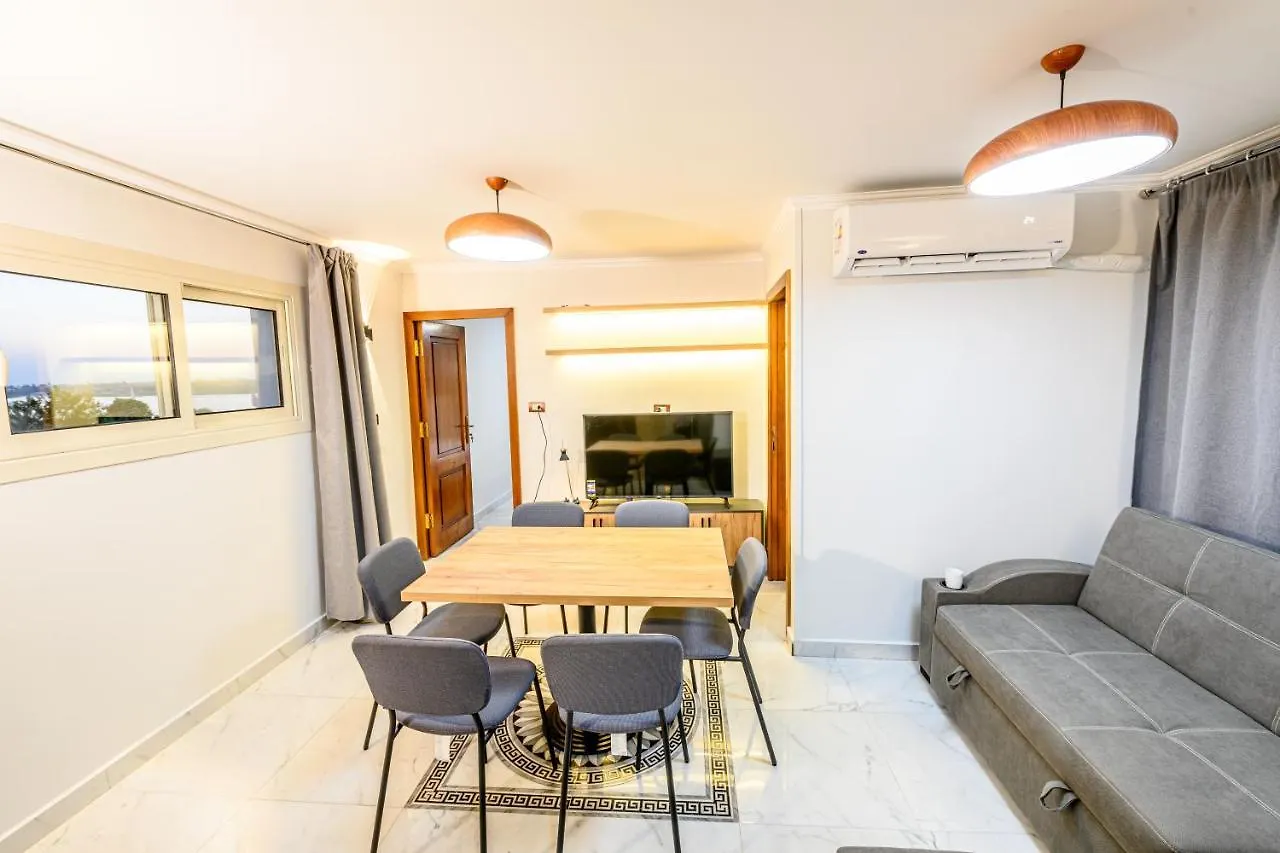 Rhapsody Of Luxor Apartment