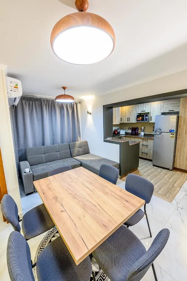 Rhapsody Of Luxor Apartment