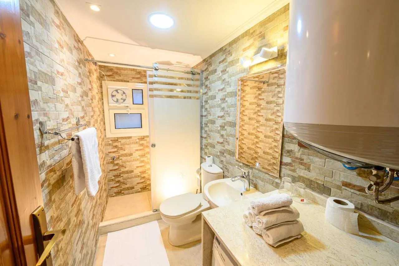 Rhapsody Of Luxor Apartment
