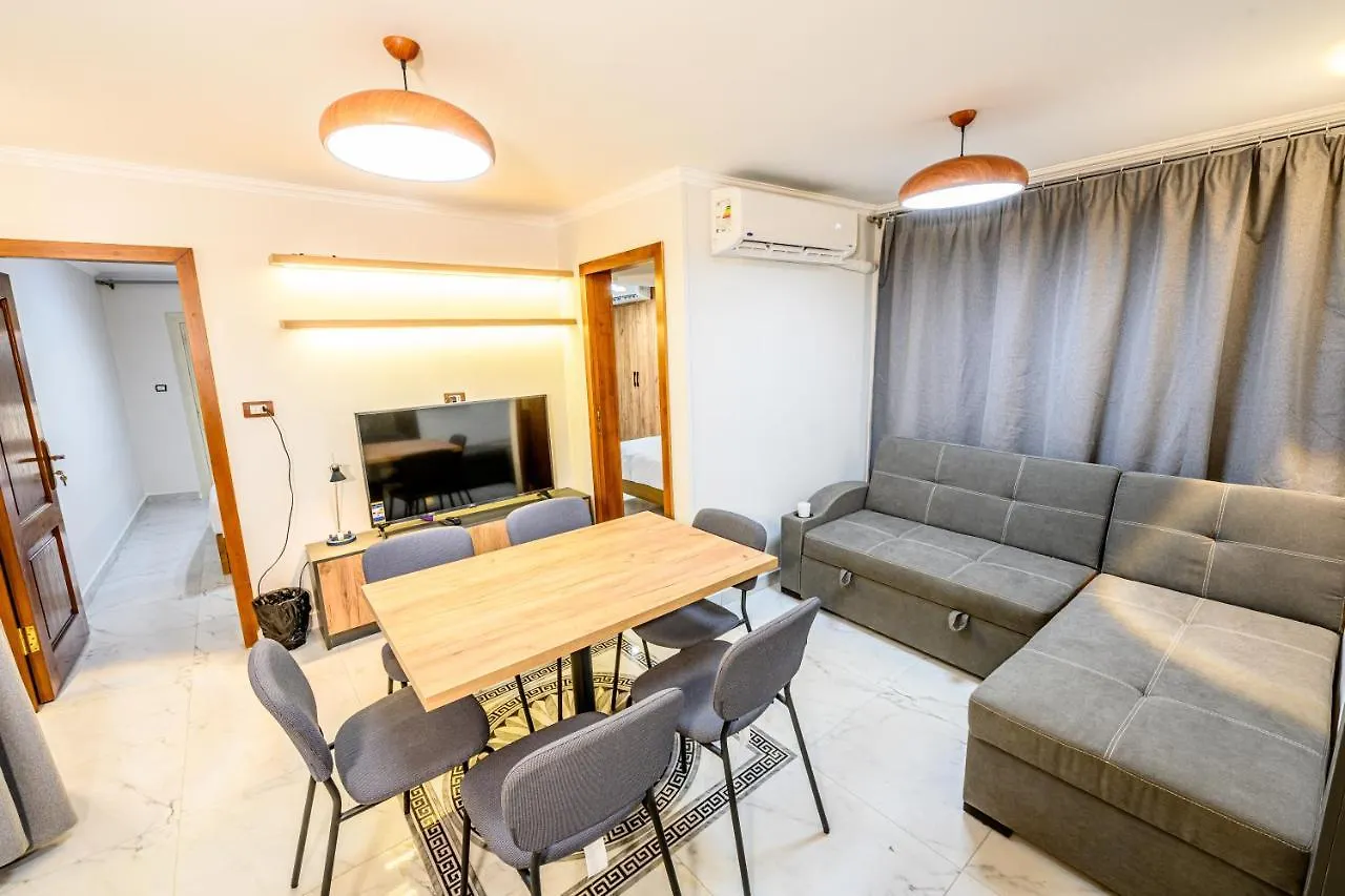Rhapsody Of Luxor Apartment